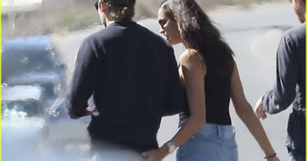 Irina Shayk Grabs Ex Bradley Coopers Butt on Pda Stroll in Nyc – Hollywood Life