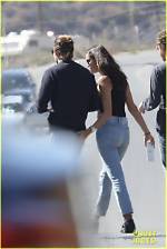 Irina Shayk Grabs Ex Bradley Coopers Butt on Pda Stroll in Nyc – Hollywood Life
