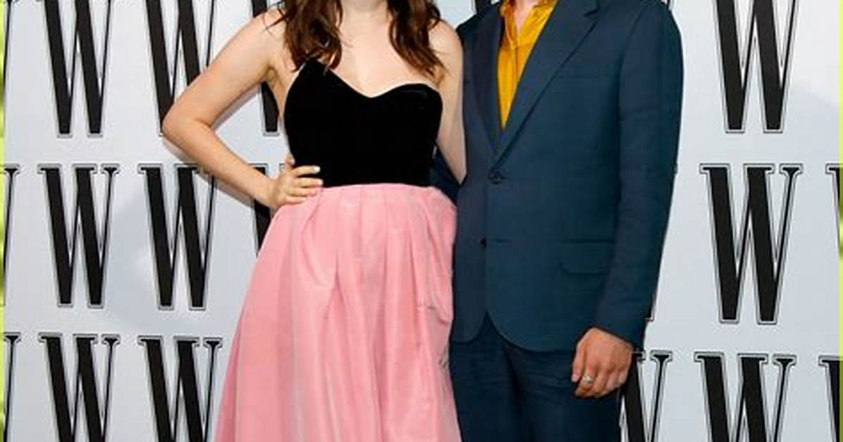 Is Kaitlyn Dever Dating Ben Platt? Facts to Know About the Cast of Dopesick