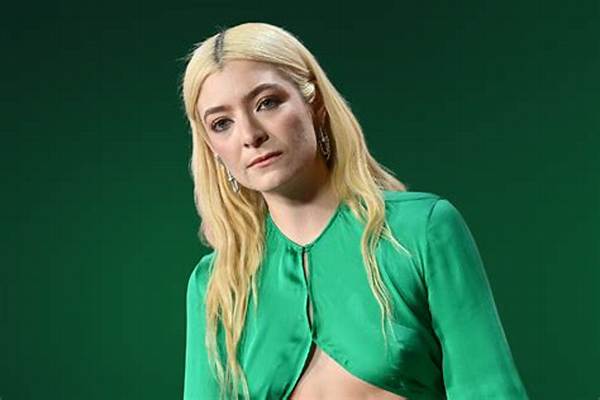 Is Lorde Married? the Truth About Her Relationship Status