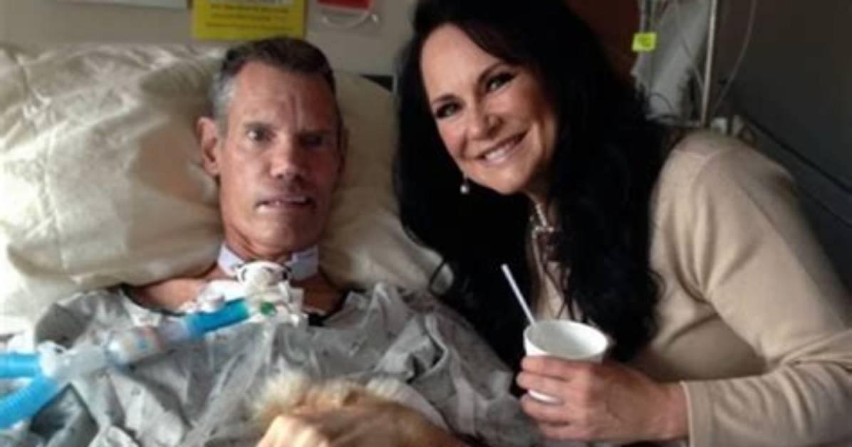 Is Randy Travis Dying? Death Hoax on Internet- Why Is Randy Travis in a Wheel Chair?