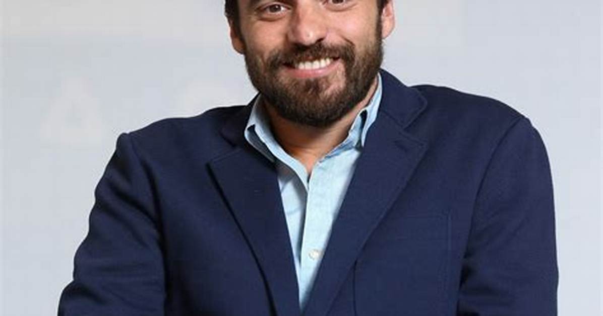 Jake Johnson Bio, Age, Net Worth, Profession