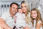 Jamie Lynn Spears Daughter Ivey Comforts Her Amid Conservatorship Drama – Hollywood Life