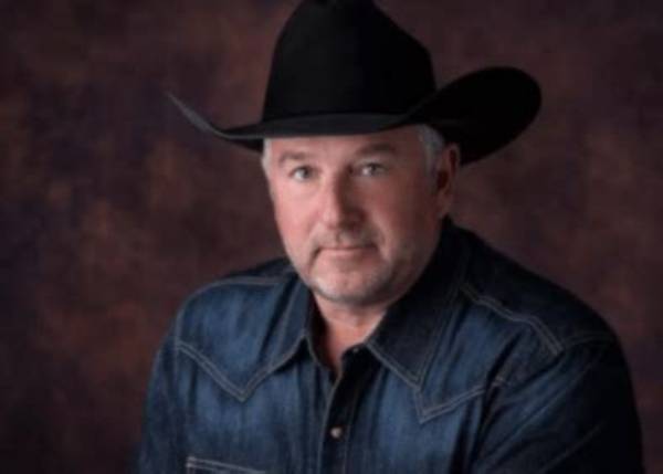 Jeff Medders Rodeo Announcer Wikipedia, More on His Wife and Family