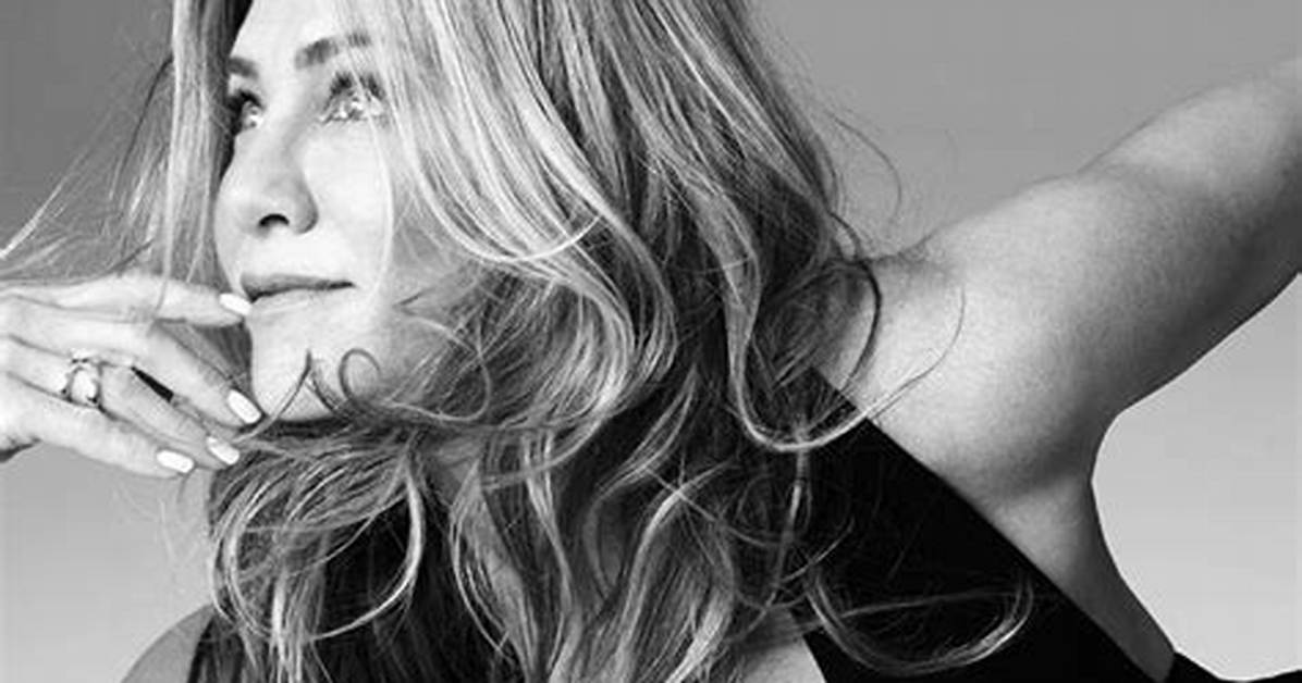 Jennifer Aniston’s Leave-in Conditioner Will Leave Your Hair Silky – Hollywood Life