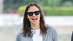 Jennifer Garner Has a ‘Backyard Campout’ with Her & Ben Affleck’s Kids – Pic