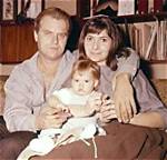 Jennifer Jason Leigh Family | Parents and Siblings Ethnicity