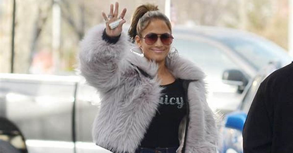 Jennifer Lopez Wears Juicy Shirt & Purple Fur Coat on ‘Hustlers’ Set – Hollywood Life