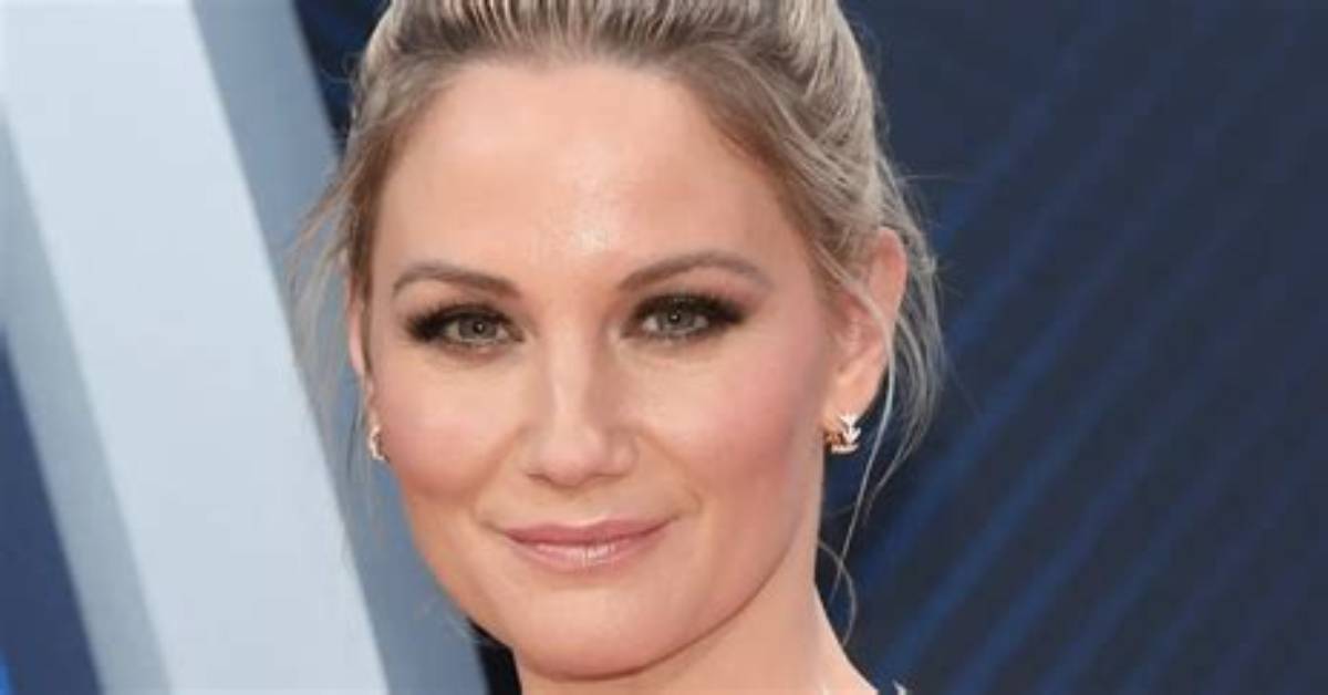 Jennifer Nettles Blends Her Country Roots with Broadway Favorites in ‘Always Like New’: ‘It’s All Storytelling’