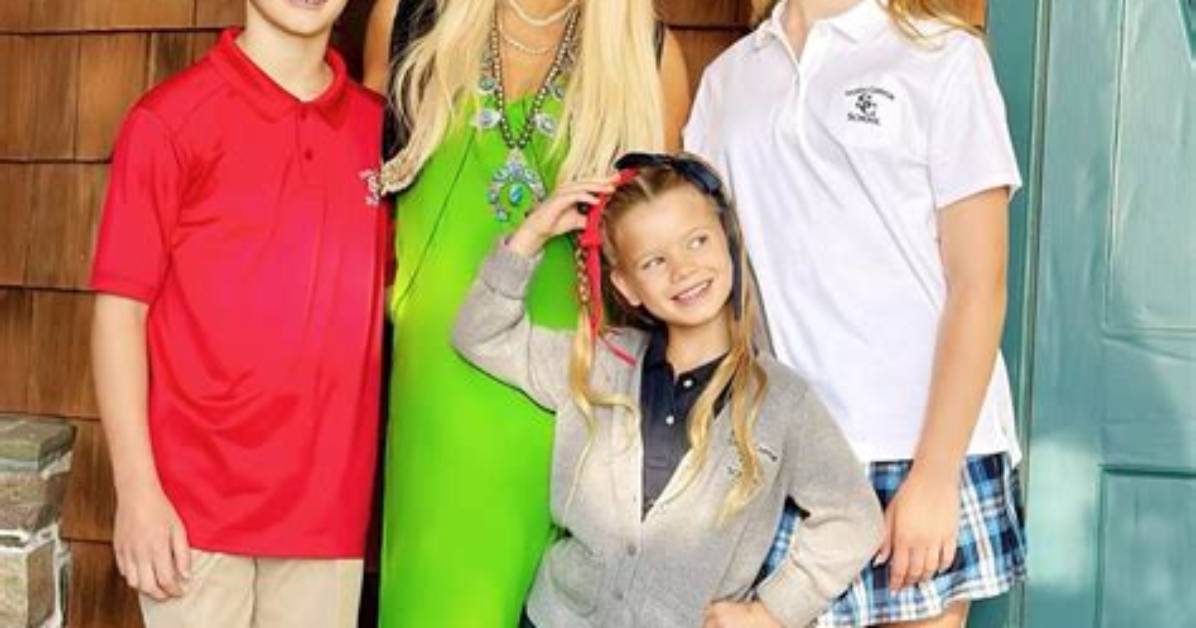 Jessica Simpson’s Kids Maxwell, 9, & Ace, 8, Look So Tall & Grown up as They Hug on 1St Day of School — Photo