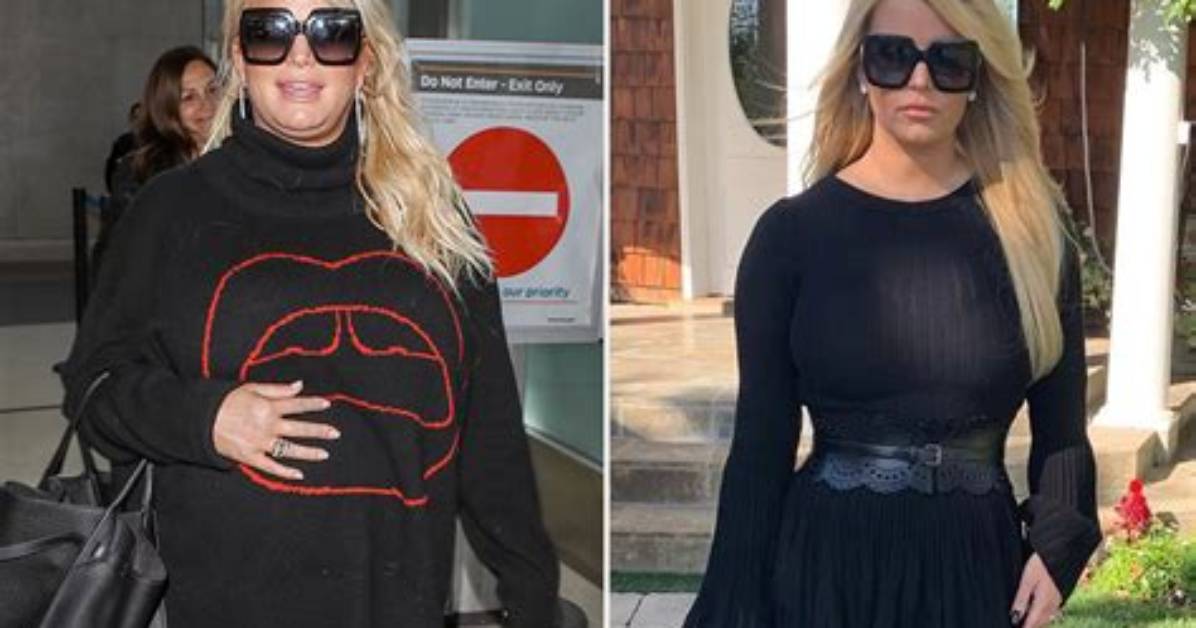 Jessica Simpson Shows off Super Slim Waist After Losing 100Lbs in Sexy Ski Outfit