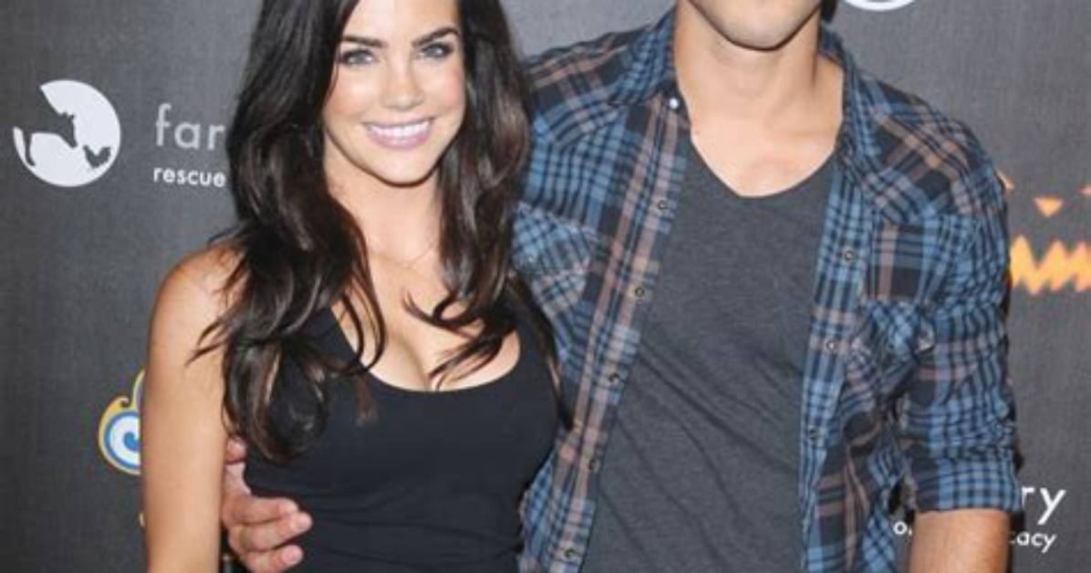 Jillian Murray & Dean Geyer Celebrate the 4Th at Vegas’ Hottest Pool Party – Hollywood Life