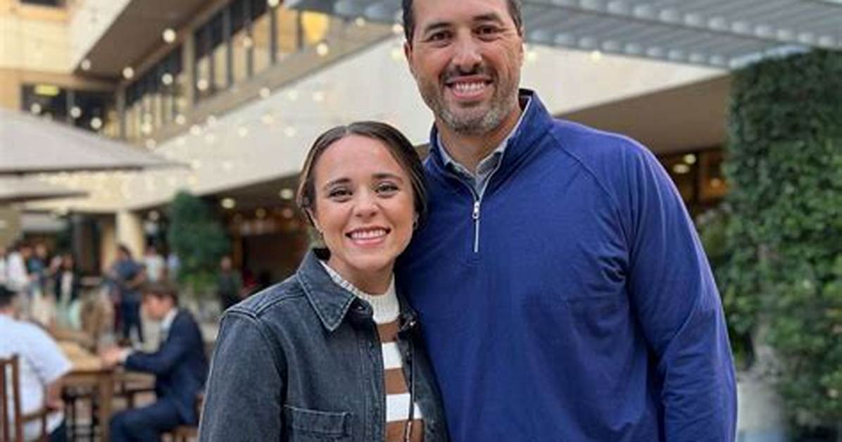 Jinger Duggar’s Husband Jeremy Vuolo Deals with ‘Temptation’: Podcast – Hollywood Life