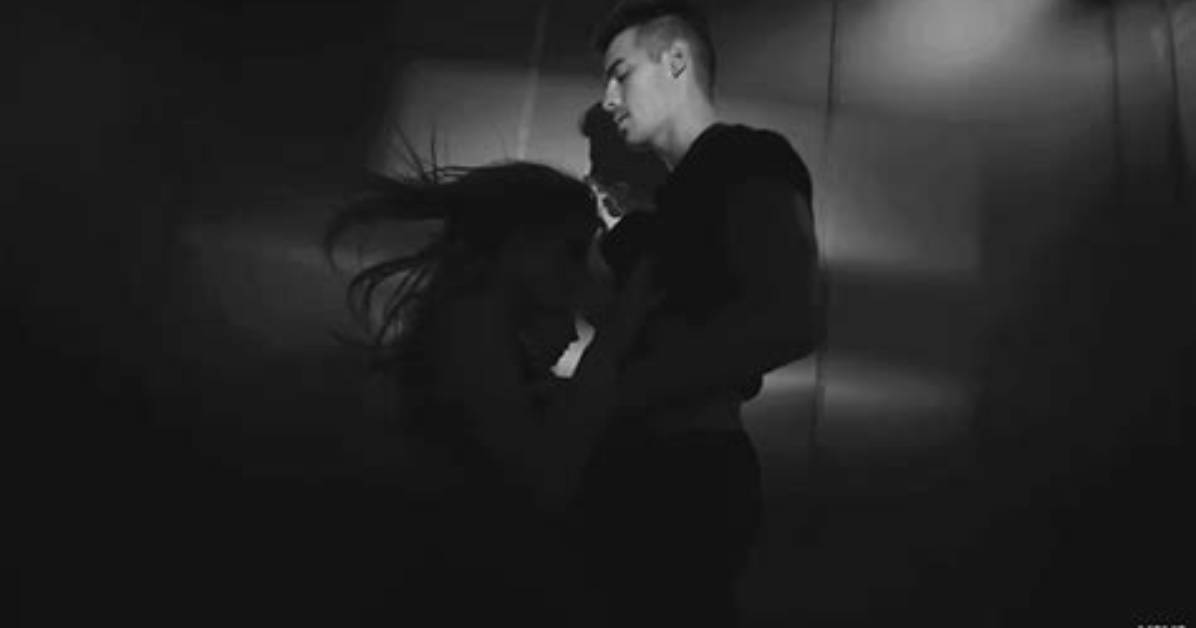 Joe Jonas & Charlotte Mckinney Strip & Makeout in Dnce’s ‘Body Moves’ Video — Watch