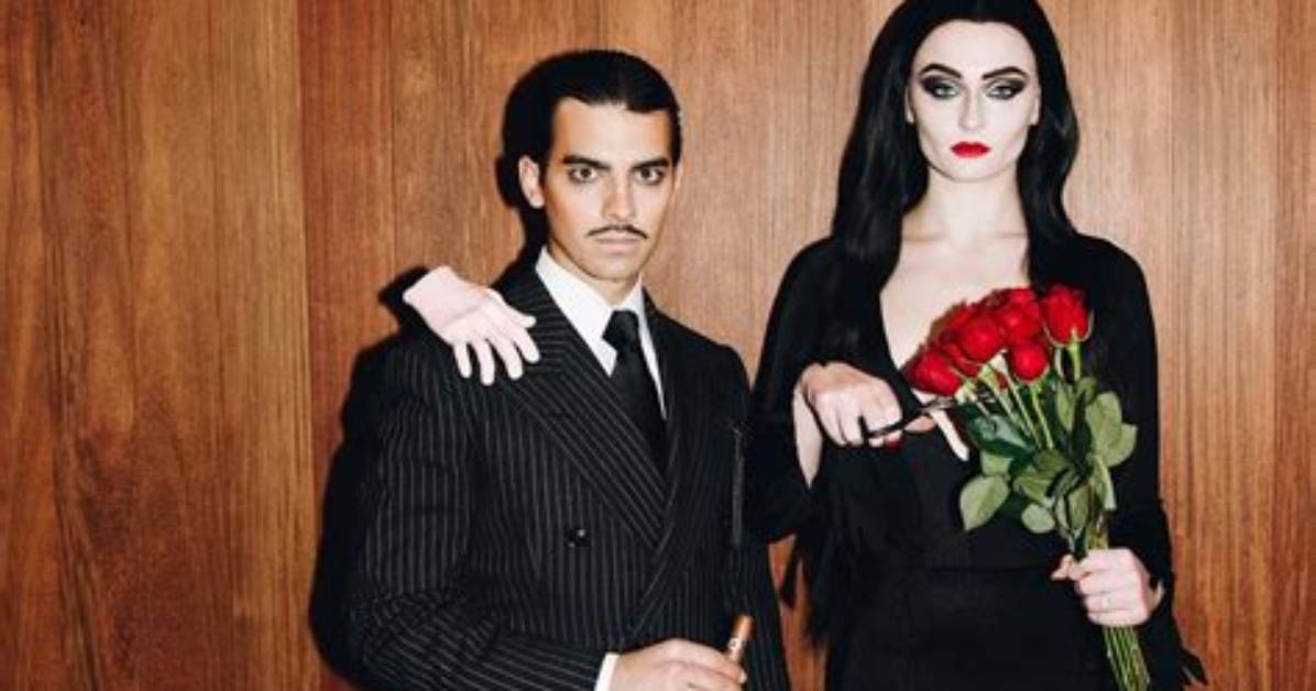 Joe Jonas & Sophie Turner Addams Family Halloween Costumes 2018: Pics – Hollywood Life