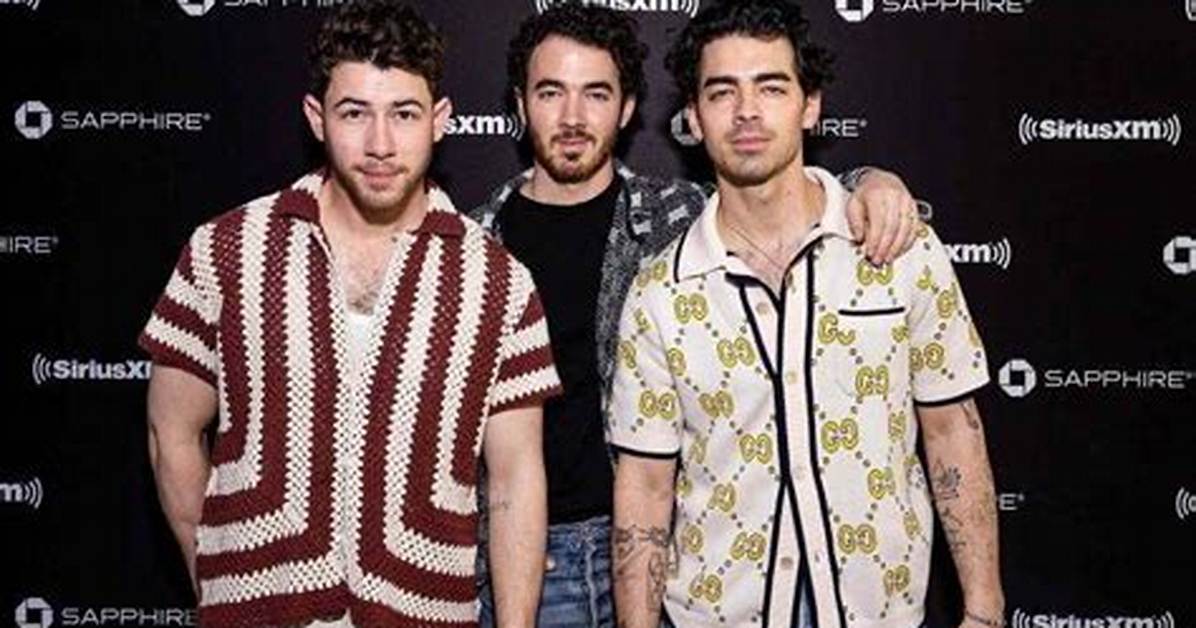 Joe Jonas Teases New Song, Appearing to Reference Sophie Turner Divorce