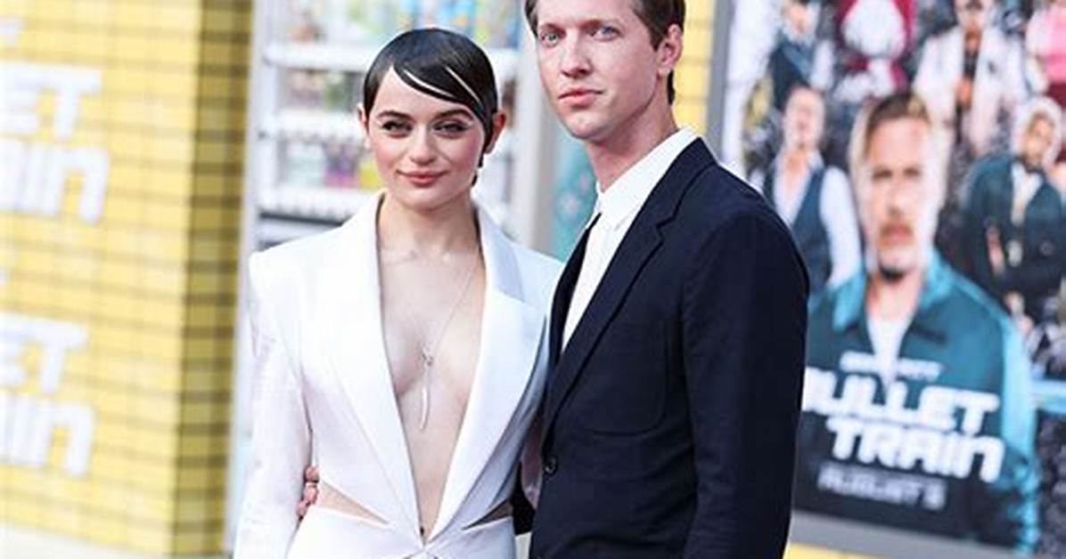 Joey King Marries Steven Piet in Stunning Cream Wedding Gown: Photos – Hollywood Life