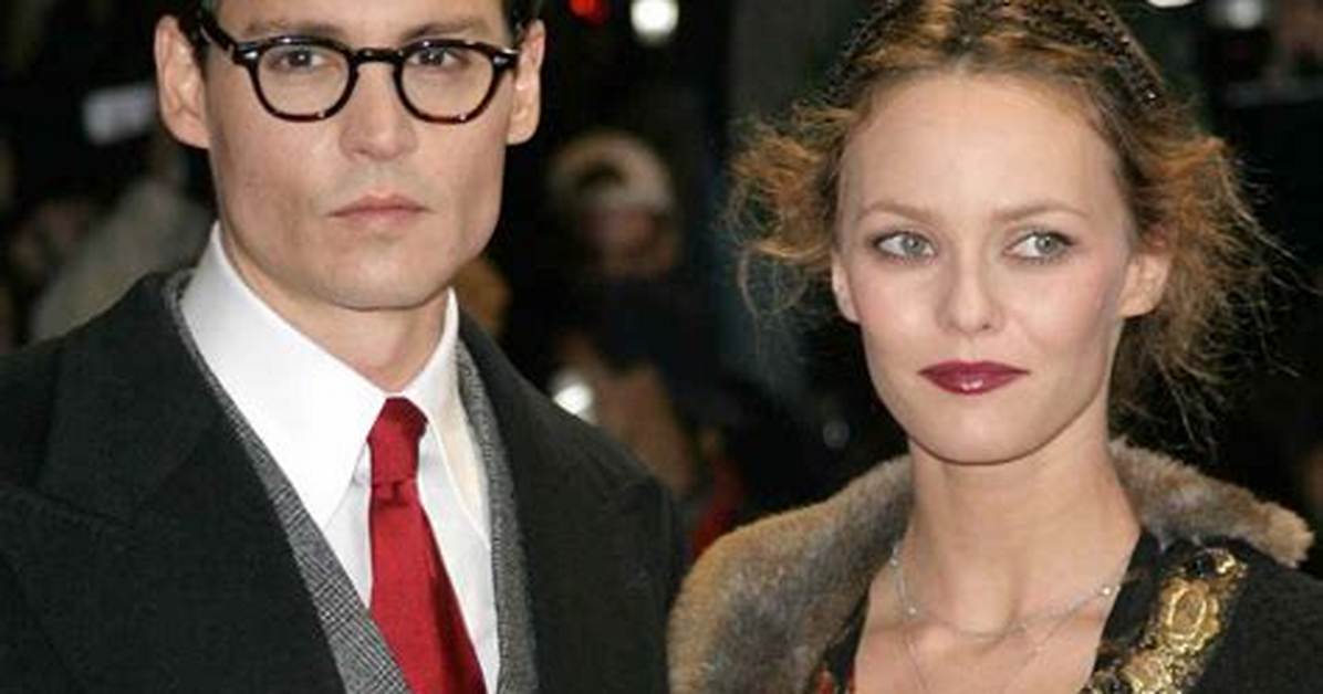 Johnny Depp & Vanessa Paradis Relationship Timeline – Hollywood Life
