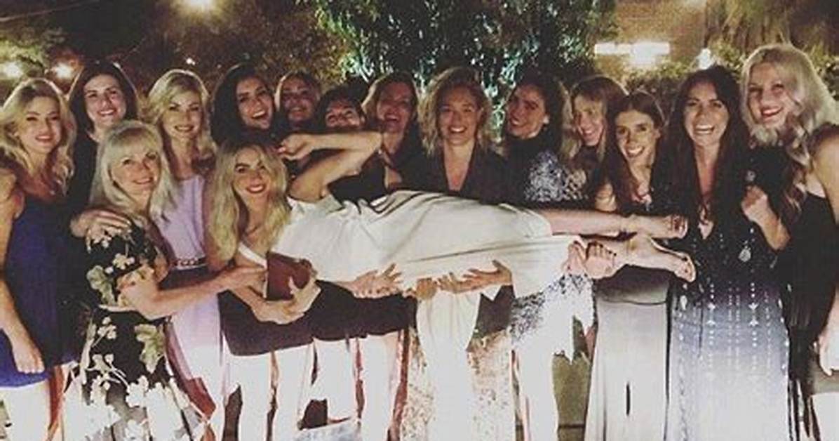 Julianne Hough’s Bachelorette Party — Pics