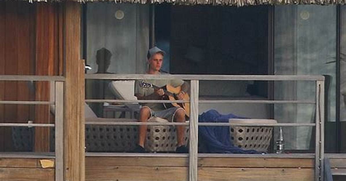 Justin Bieber’s Bora Bora Resort — How Much He Paid to Get Naked – Hollywood Life