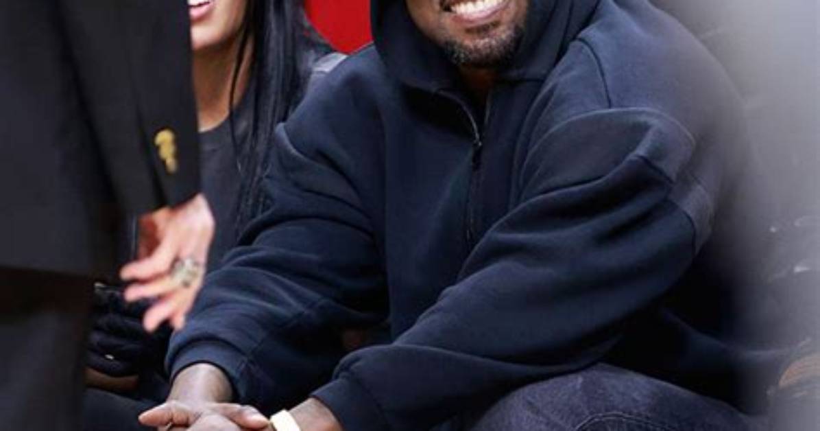 Kanye West Shows off Rear End While on Boat in Venice with His ‘Wife’ – Hollywood Life