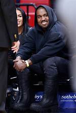 Kanye West Shows off Rear End While on Boat in Venice with His ‘Wife’ – Hollywood Life