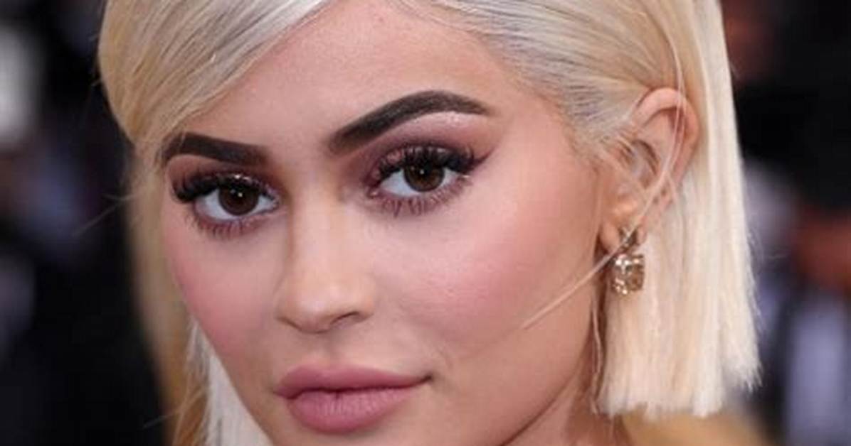 Karjenner Hair Makeovers: Photos of Kylie, Kim & More