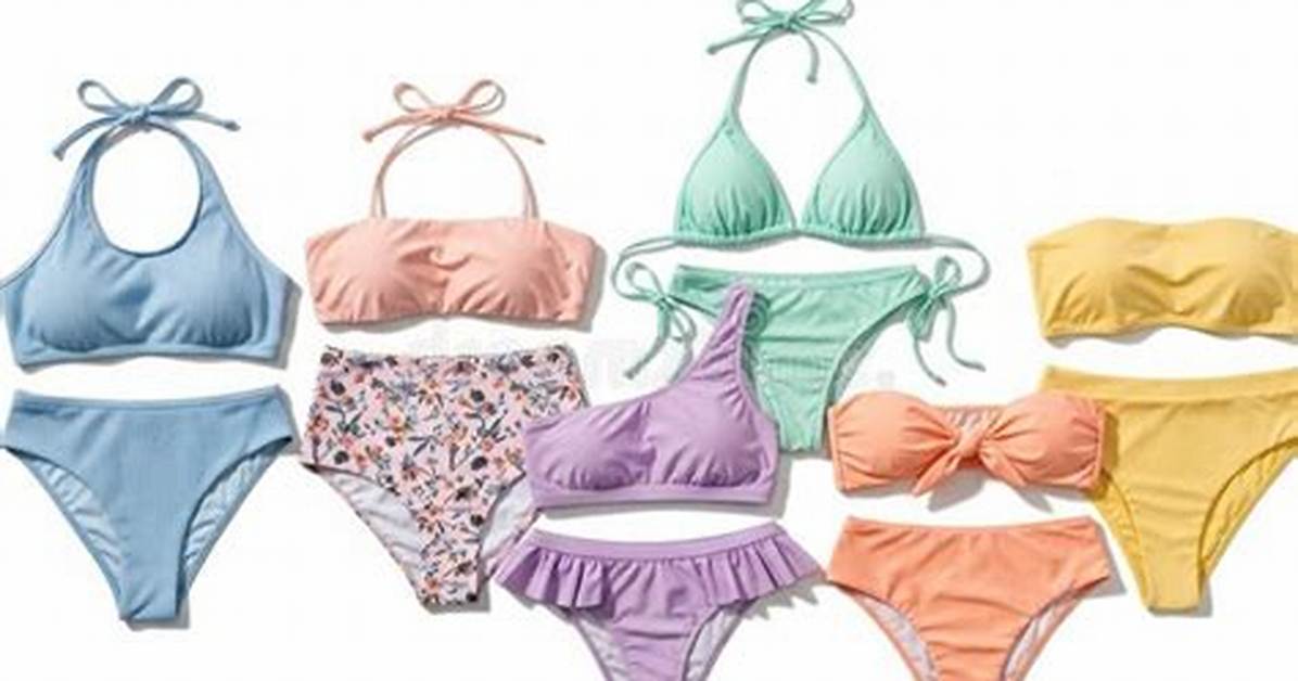 Karjenners in Colorful Bikinis: Pics