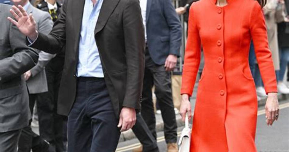 Kate Middleton Wears Red Coat on Pub Trip Ahead of Charles’ Coronation – Hollywood Life