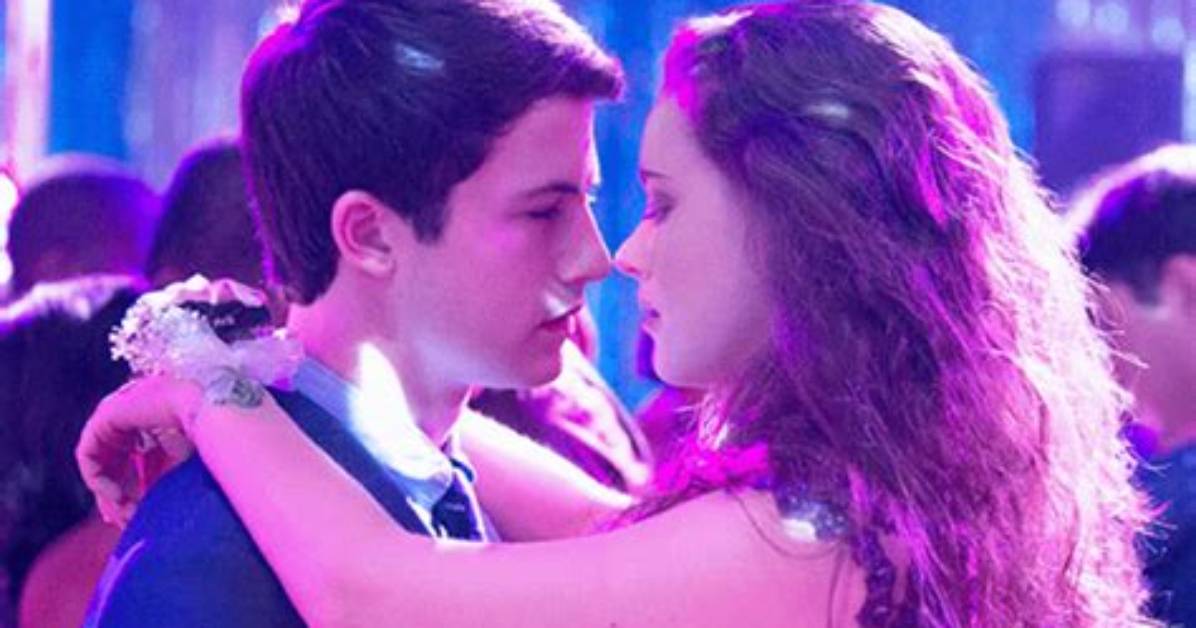 Katherine Langford & Dylan Minnette Shine – Hollywood Life