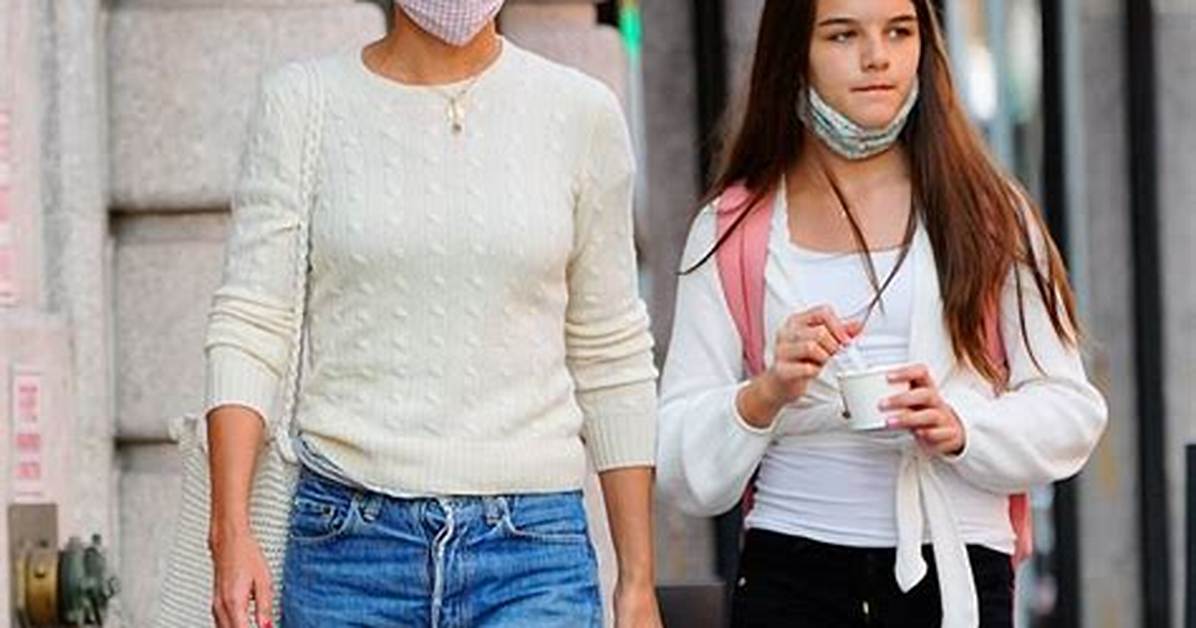 Katie Holmes, 41, & Daughter Suri, 14, Become Dyi Tie-Dye Twins While at Home in Quarantine