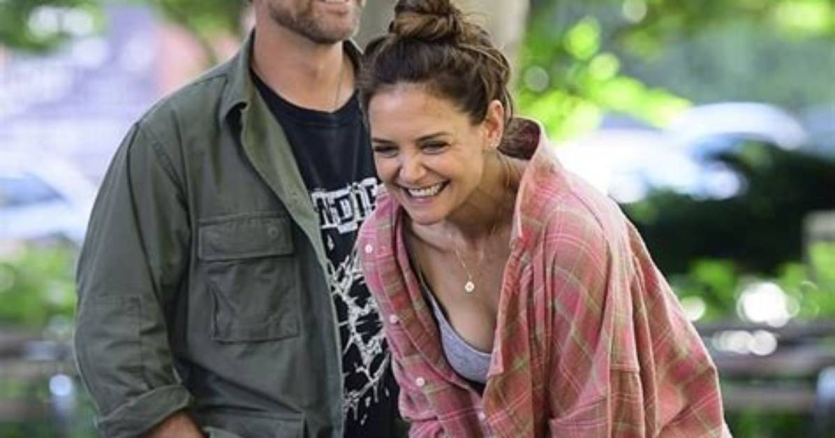 Katie Holmes & a-Rod’s Relationship Revealed After He’s at Her Home – Hollywood Life