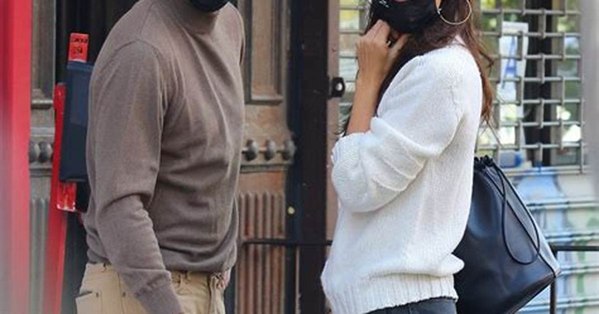 Katie Holmes Flashes Emilio Vitolo Jr. a Big Smile as They Cozy up on Romantic Ferry Ride – Pics