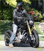 Keanu Reeves Goes for Motorcycle Ride in Los Angeles: Photos – Hollywood Life