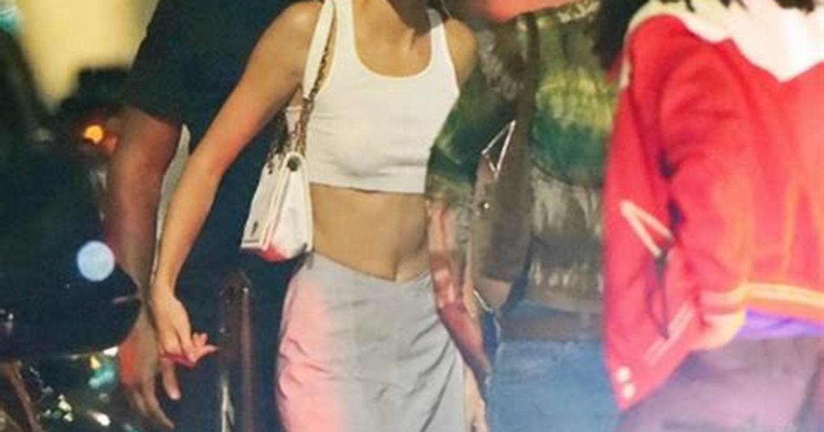 Kendall Jenner’s Tied Crop Top & Skirt in Paris – Photo – Hollywood Life