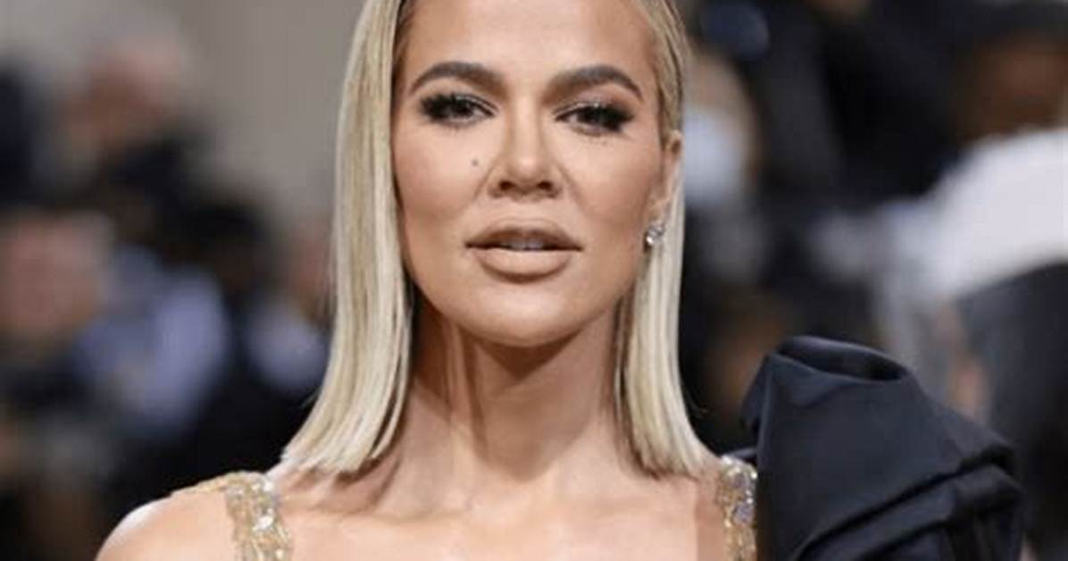 Khloe Kardashian Appears to Have ‘A Lot of Filler’ in Plumped Lips Pics – Hollywood Life