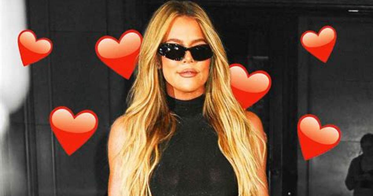 Khloe Kardashian Mocks Love Life After Going Solo to Kourtney’s Wedding: ‘It’s a Vibe’