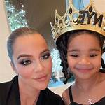 Khloe Kardashian Reveals New Year’s Eve Plans with True Thompson – Hollywood Life