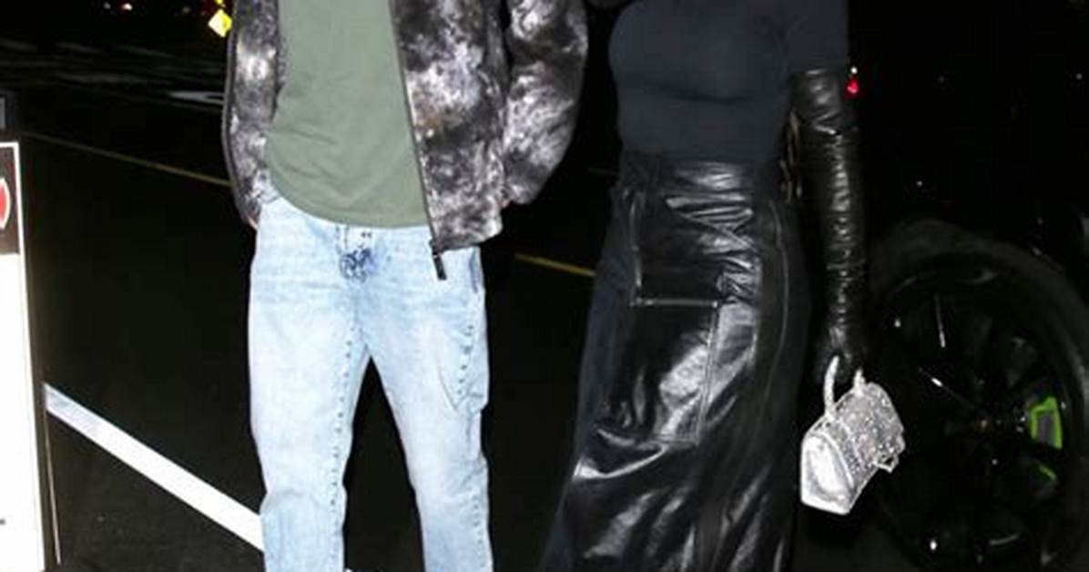 Kim Kardashian & Pete Davidson Twin in Hoodies as Romance Goes Strong — Photos