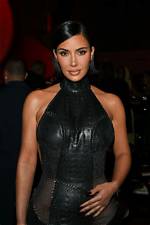 Kim Kardashian Rocks Black Bodysuit & Cleavage While in Coeur D’alene – Hollywood Life