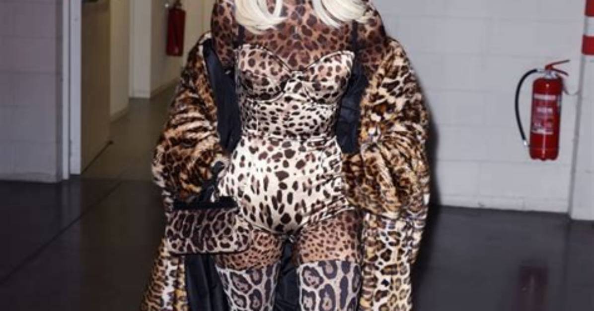 Kim Kardashian Sizzles in D&G Leopard Corset After Epic Show at Milan Fashion Week: Photos