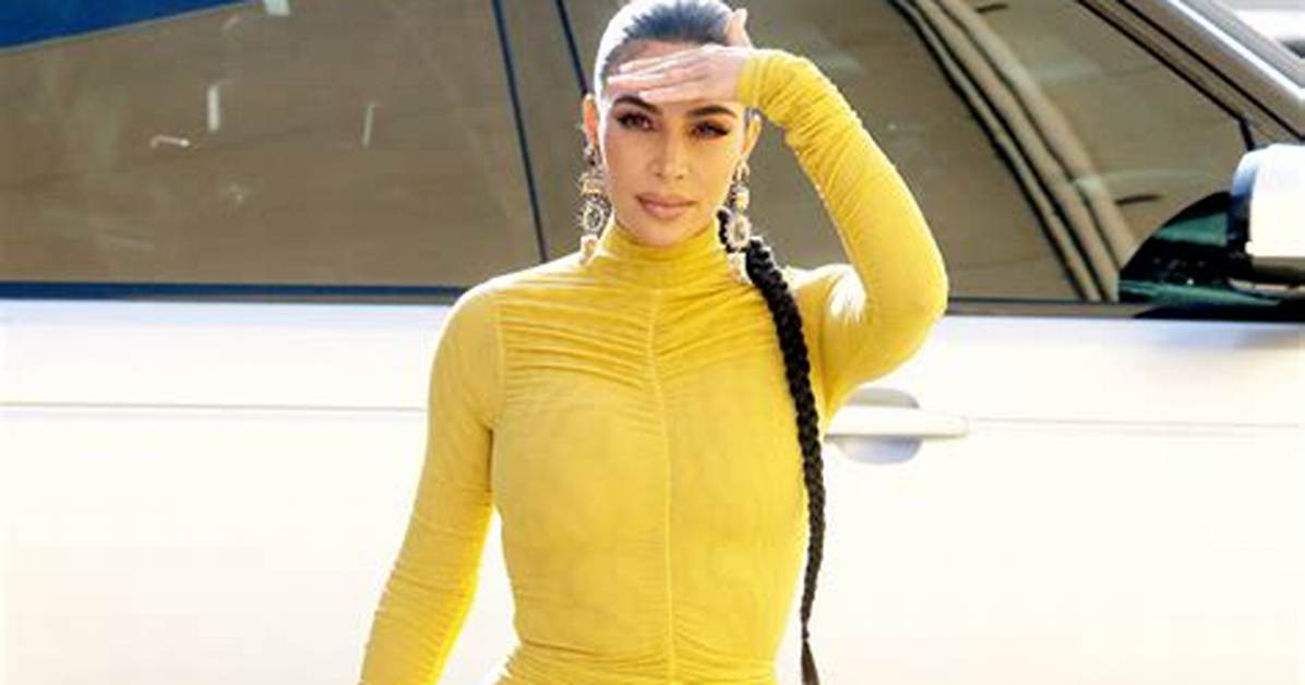Kim Kardashian Wears Tights & No Wedding Ring in New Skims Photo Shoot – Hollywood Life