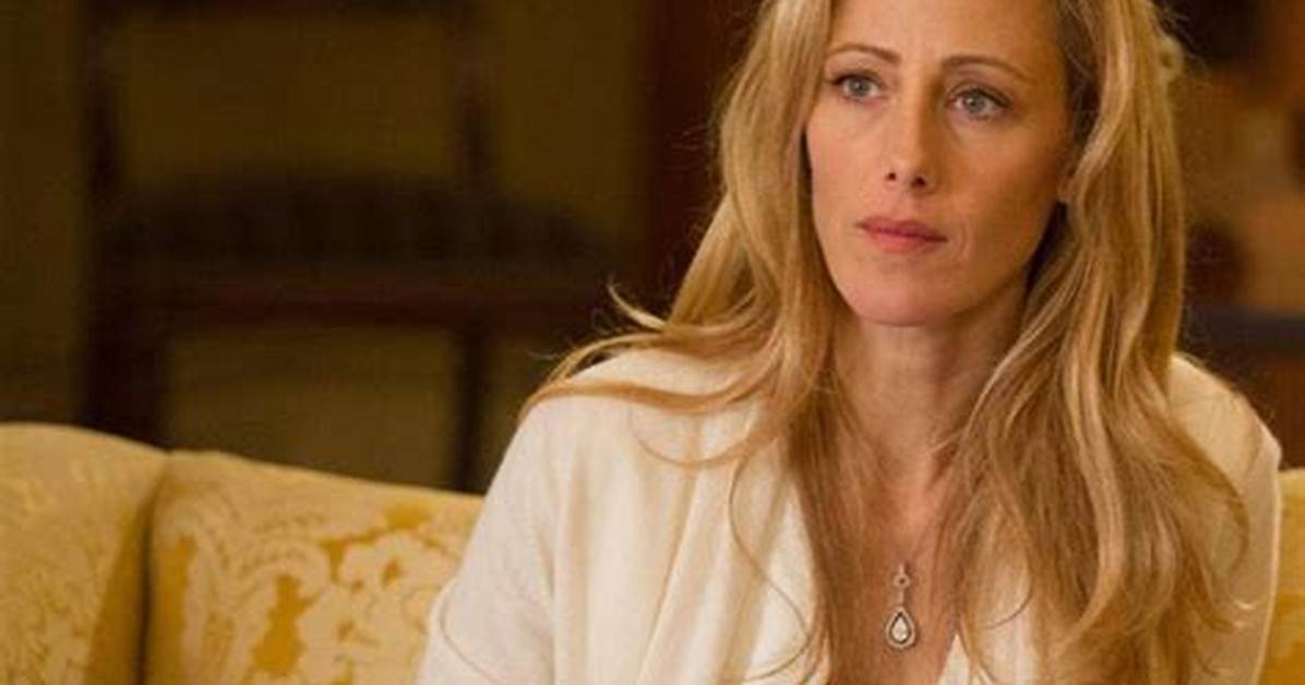 Kim Raver Teases Jack & Audrey’s Romantic Reunion – Hollywood Life