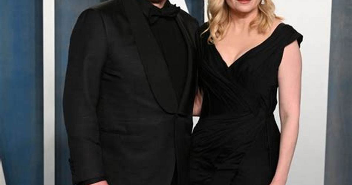 Kirsten Dunst Debuts Wedding Ring as She’s Seen for the 1St Time Since Marrying Jesse Plemons