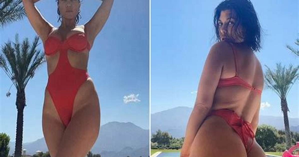 Kourtney Kardashian Rocks a Bikini & Makes out with Travis Barker in Hot New Pda Photo