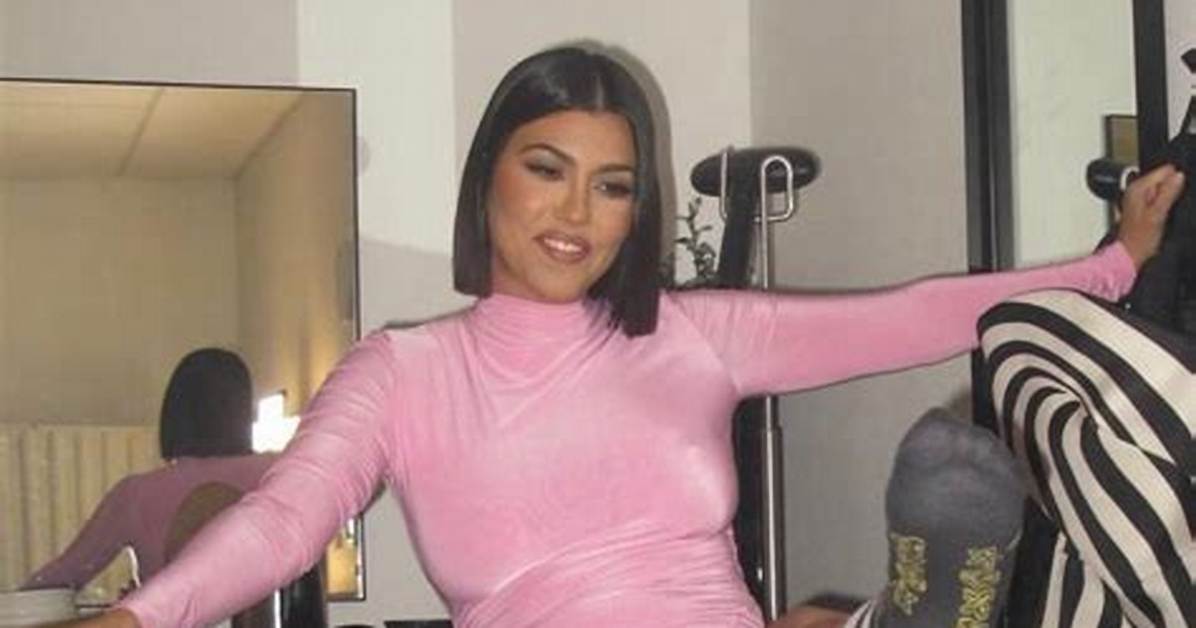 Kourtney Kardashian’s Pink Cut-out Dress & Baby Bump in Hawaii: Photos – Hollywood Life