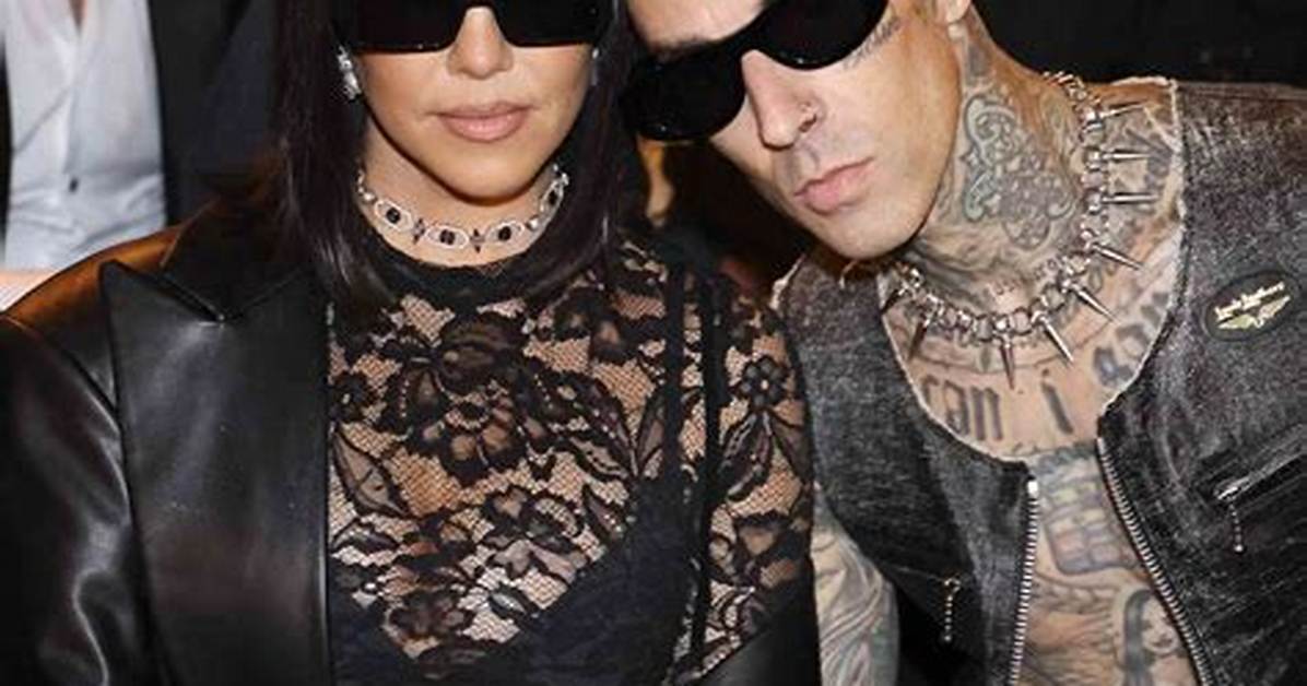 Kourtney Kardashian & Travis Barker Leave Family Dinner with Reign, 8, & Landon, 19: Photos