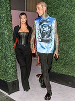 Kourtney Kardashian & Travis Barker’s True Romance Halloween Costume 2021 – Hollywood Life