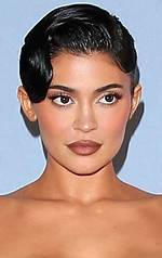 Kylie Jenner ‘Curled Up, Bawling Her Eyes out on Couch’ After Tyga Split