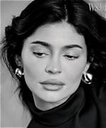 Kylie Jenner Is ‘Embracing Natural Beauty’ and More in New Interview – Hollywood Life